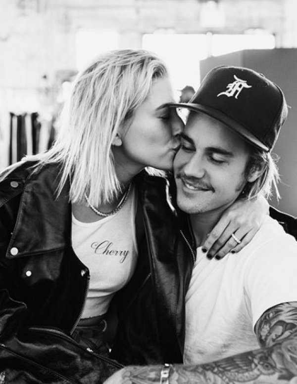 Depresyonda olan Justin Bieber, hayranlarından dua istedi