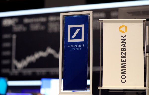 r Alman devi Deutsche Bank batıyor