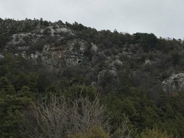 Jandarma dağlarda terörist izi aradı