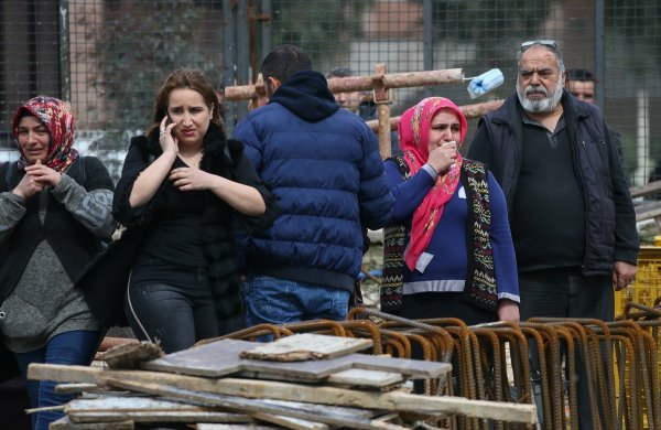 İzmir'de metro inşaatında göçük