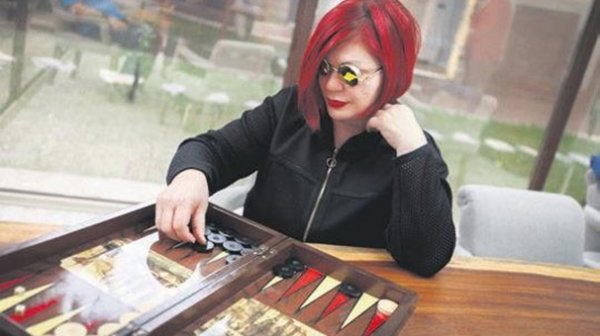 Emel Müftüoğlu: Tavla geçim kaynağım oldu