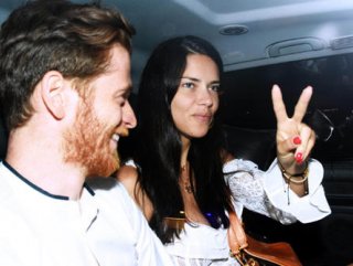 Adriana Lima'nın Mevlana paylaşımı