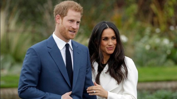 Meghan Markle'ın parmakları şişti