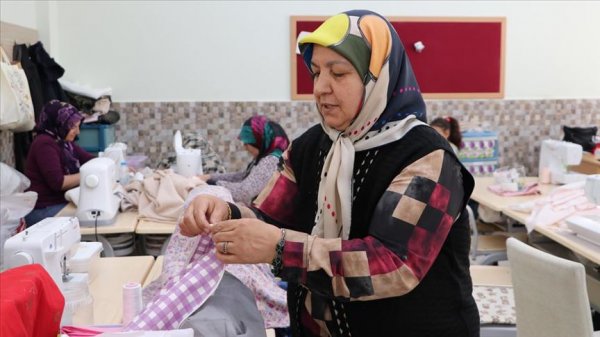 a Kansere karşı 'terapi atölyesi'