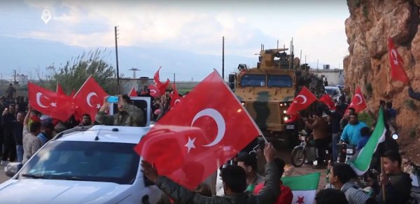 Mehmetçik'e İdlib'de coşkulu karşılama