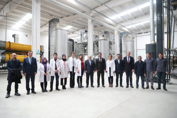 Bakan Varank: Bu proje ile dağ taş fıstık ağacı oldu