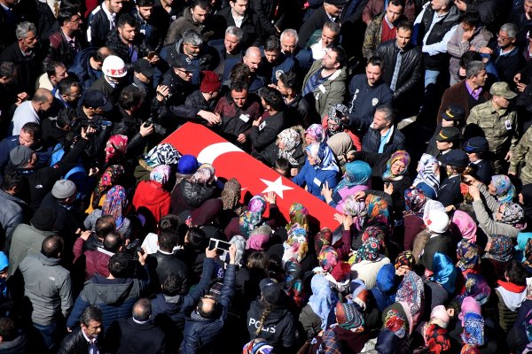 Gümüşhane'de binlerce kişi şehidini uğurladı