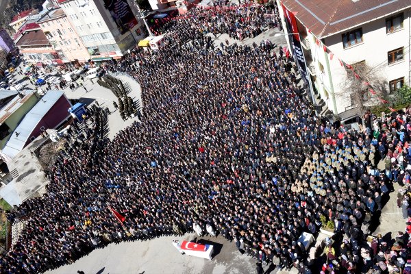 Gümüşhane'de binlerce kişi şehidini uğurladı