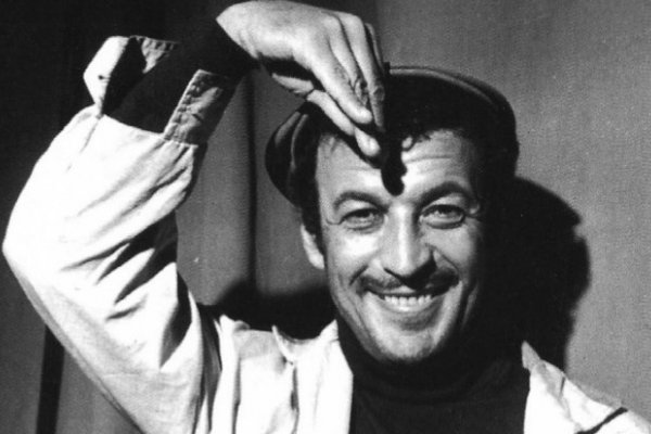 Sadri Alışık kimdir? Biyografisi Sadri Alışık kimdir? Biyografisi