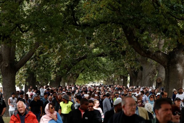 Yeni Zelanda devlet televizyonundan canlı ezan okundu