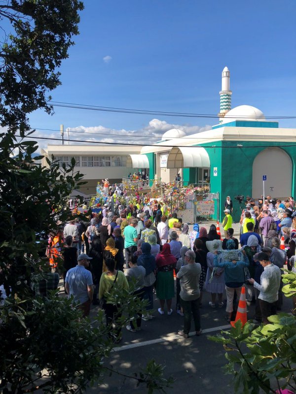 Yeni Zelanda devlet televizyonundan canlı ezan okundu