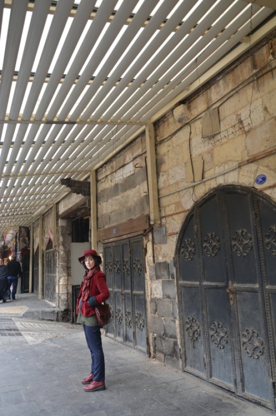 Nihan Kaya ile yeni kitabı “İyi Toplum Yoktur”u konuştuk Nihan Kaya ile yeni kitabı “İyi Toplum Yoktur”u konuştuk