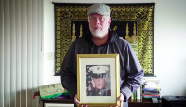 Müslümanları öldürmeyi planlarken İslam ile şereflendi