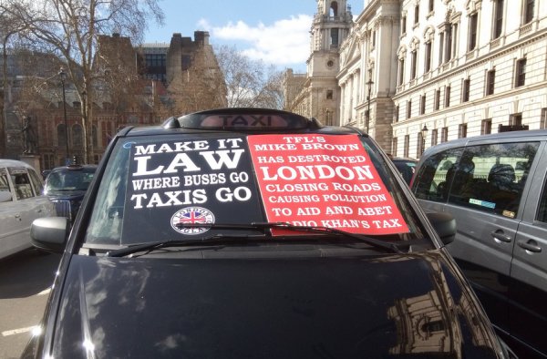 Londra'da taksici protestosu