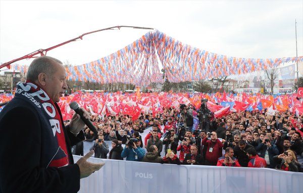 Cumhurbaşkanı Erdoğan: Sandığa gidip milli iradeye sahip çıkın