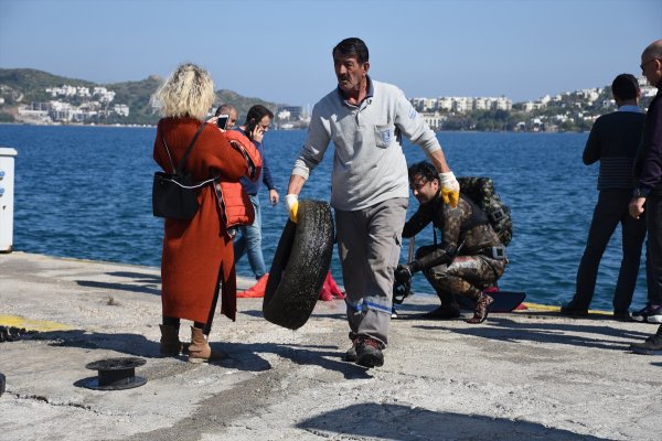 a Bodrum'da denizden çıkanlar hayrete düşürdü