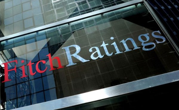 AB, Fitch'e ceza kesti