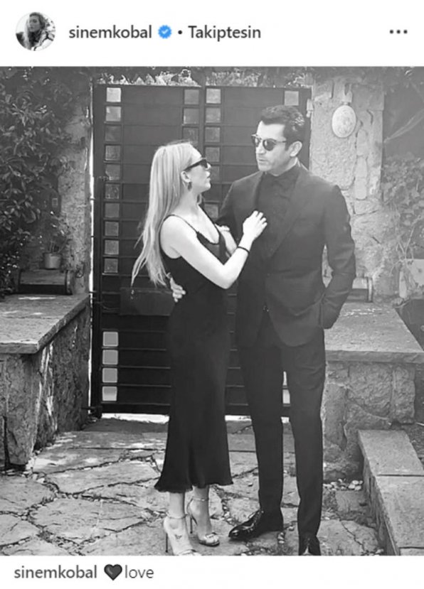 Sinem Kobal'dan aşk pozu