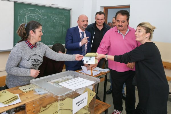 İbrahim Tatlıses oyunu kullandı