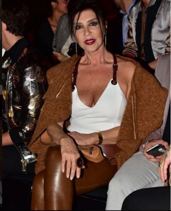 Nebahat Çehre'nin AVM tarzı