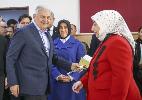 Binali Yıldırım oyunu kullandı