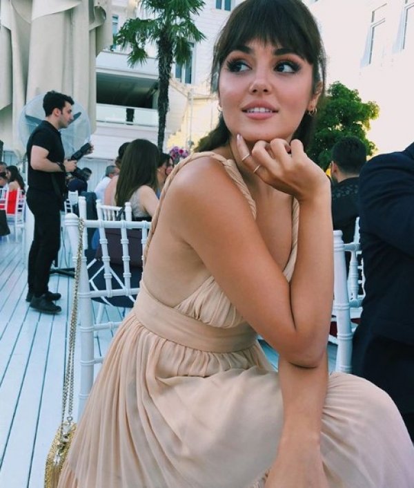 Hande Erçel, menajerine ateş püskürdü