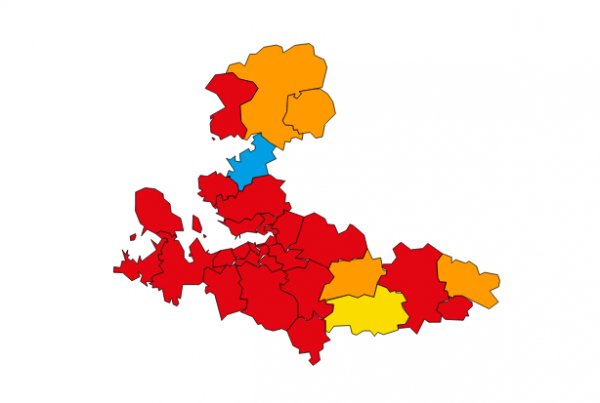 İzmir'in ilçeleri CHP'ye çalıştı