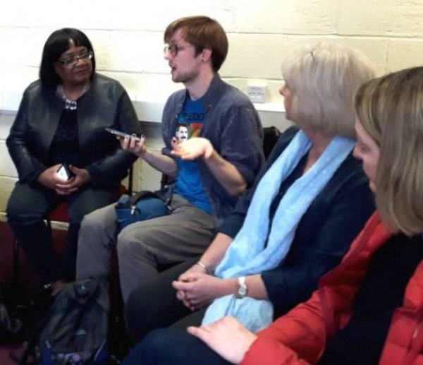 Jeremy Corbyn PKK'lılarla bir araya geldi