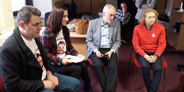 Jeremy Corbyn PKK'lılarla bir araya geldi