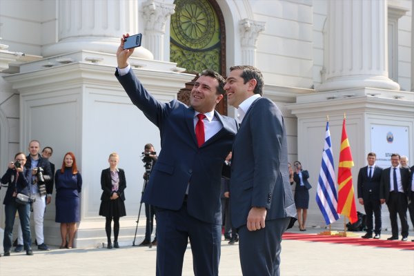 Yunanistan Başbakanı Çipras Kuzey Makedonya'da