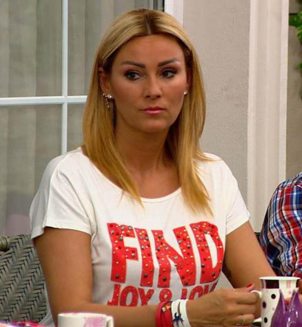 Pınar Altuğ nostalji yaptı