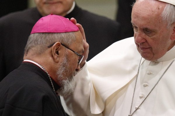 Çocuk istismarcısı Başpiskopos görevinden uzaklaştırıldı