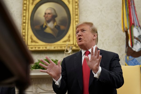 Trump, babasının Almanya'da doğduğunu savundu