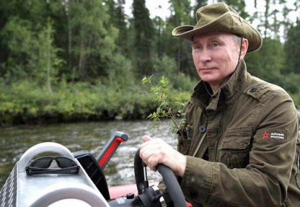 Putin'in giydiği montun satışı başladı