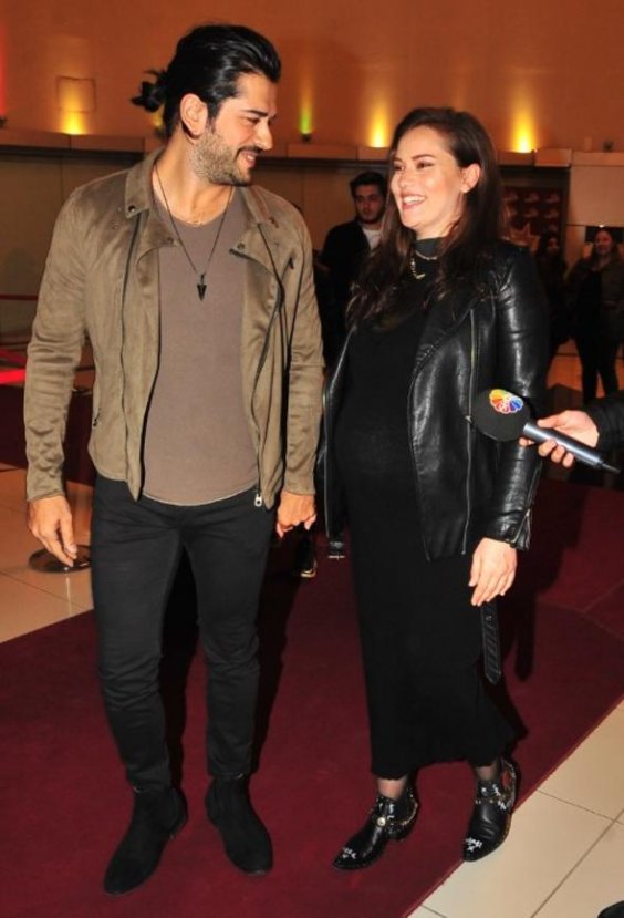 Fahriye Evcen doğuma gün sayıyor