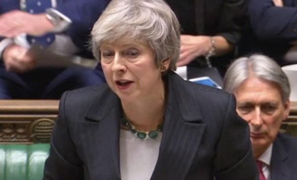 Theresa May: AB’den anlaşmasız ayrılmayacağız