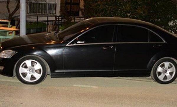 Serdar Ortaç da kural tanımıyor