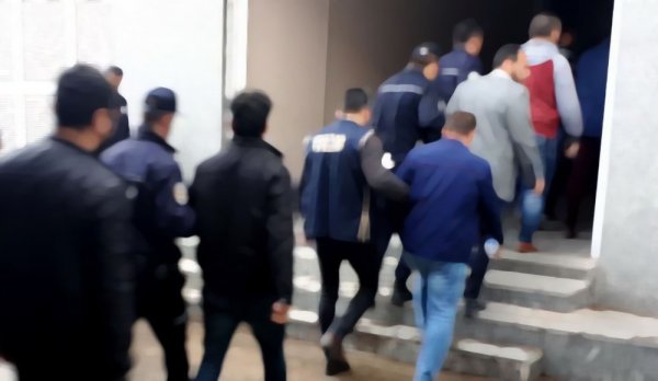 Ankara merkezli 23 ilde 63 kişiye FETÖ gözaltısı