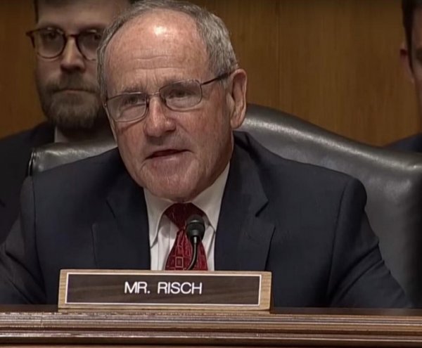 ABD senatörlerinden Türkiye'ye S-400 tehdidi