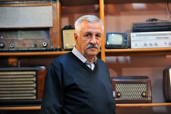 Radyo tamircisi evini müzeye çevirdi