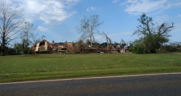 Teksas'taki kasırgada 2 çocuk öldü