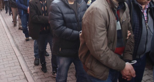 FETÖ'nün Kara Kuvvetleri'ndeki yapılanmasına operasyon