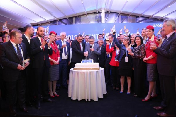 AnadoluJet, acenteleri ödüllendirdi