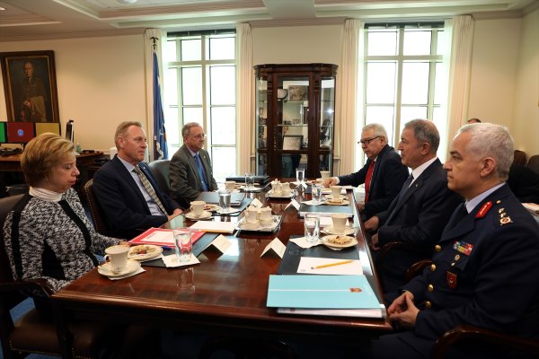 Hulusi Akar, ABD'li mevkidaşını uyardı