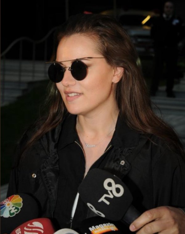 Burak Özçivit ile Fahriye Evcen'e doğum anı sorusu