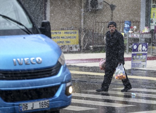 a Ankara'ya kar sürprizi