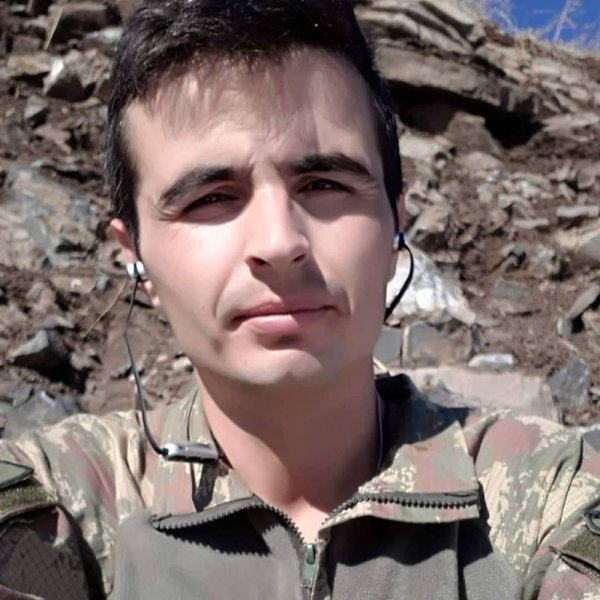 Şehitlerin baba ocağına ateş düştü