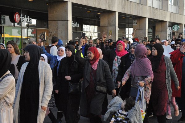 a Danimarka'da kutsal kitaplara saygı yürüyüşü