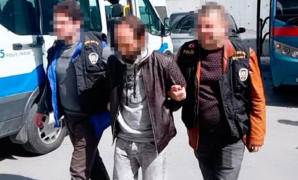 Metrobüs tacizcisini ifşa etti