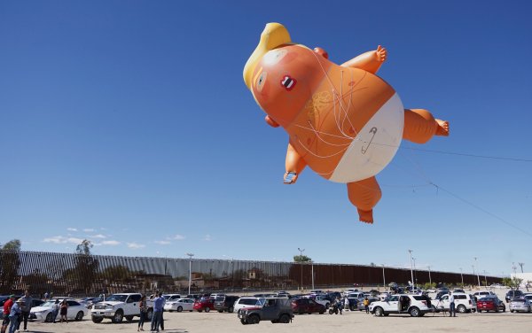 r İngiliz aktivistler Trump'ı protesto edecek